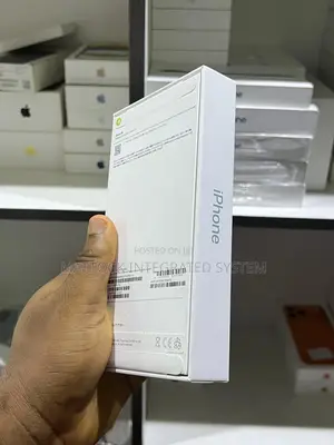 New Apple iPhone 16 128 GB Blue
