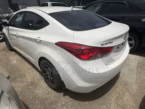 Hyundai Elantra 2011 White