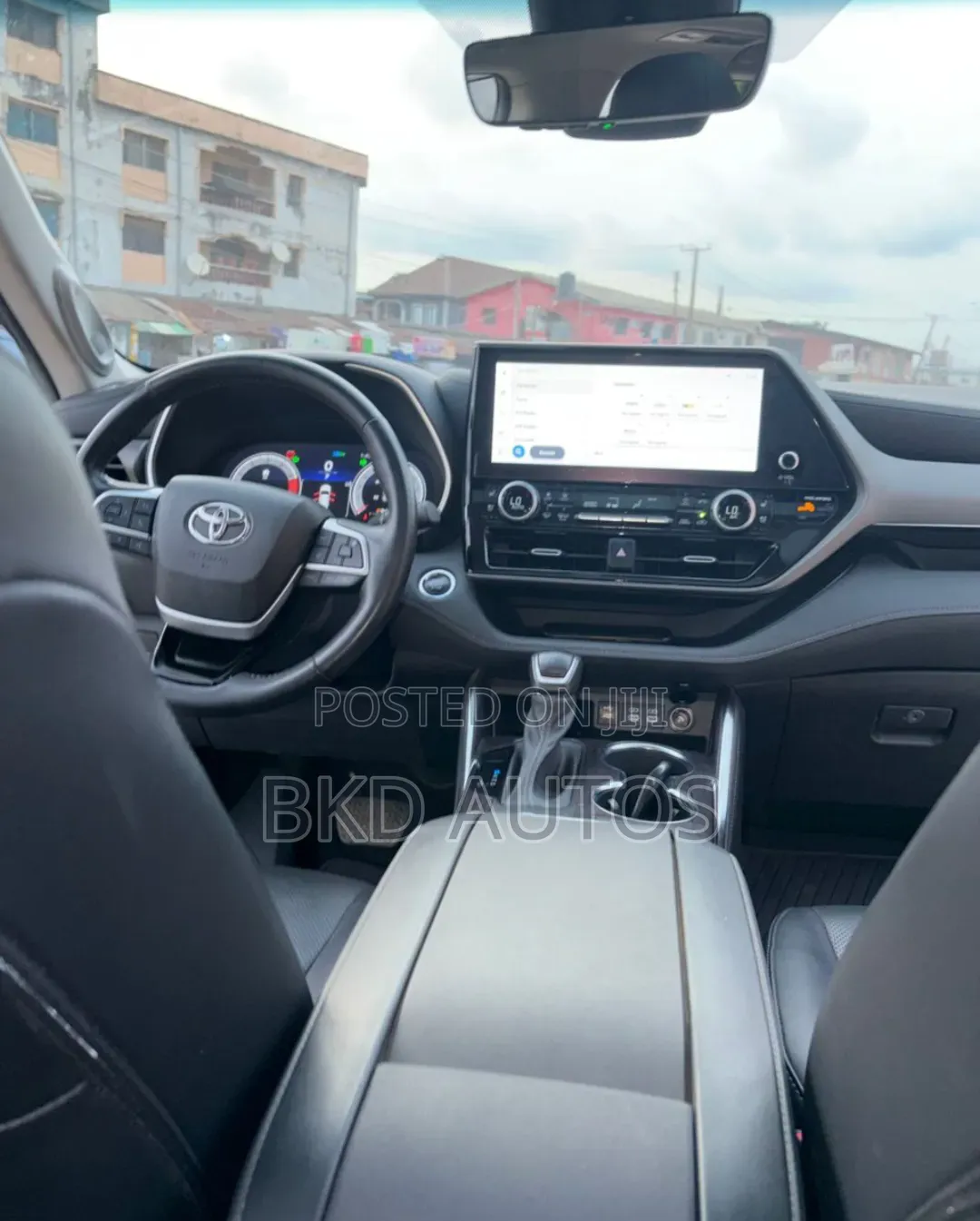 Toyota Highlander Limited AWD 2024 White