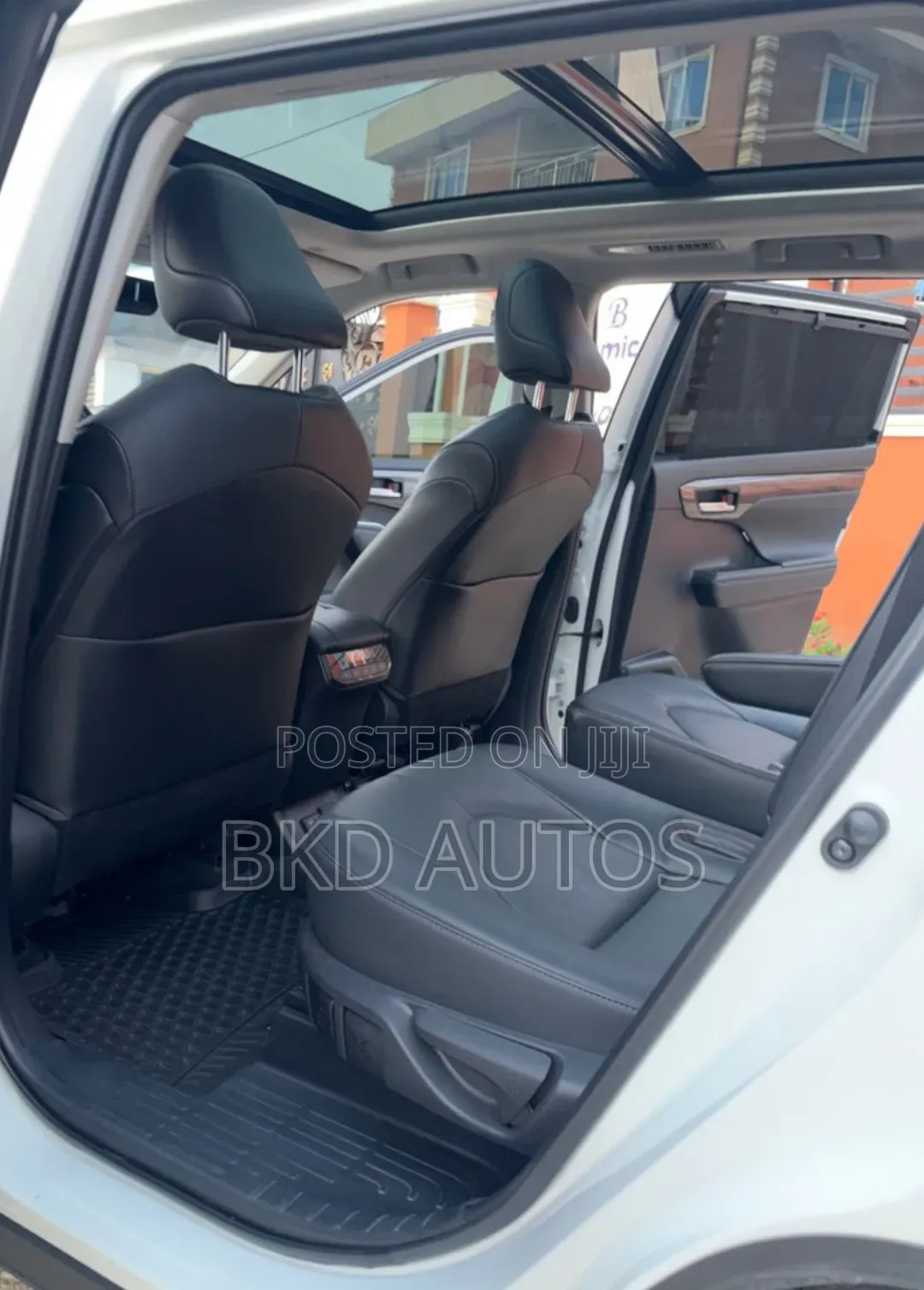 Toyota Highlander Limited AWD 2024 White