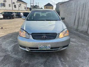 Toyota Corolla LE 2004 Silver