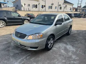 Toyota Corolla LE 2004 Silver