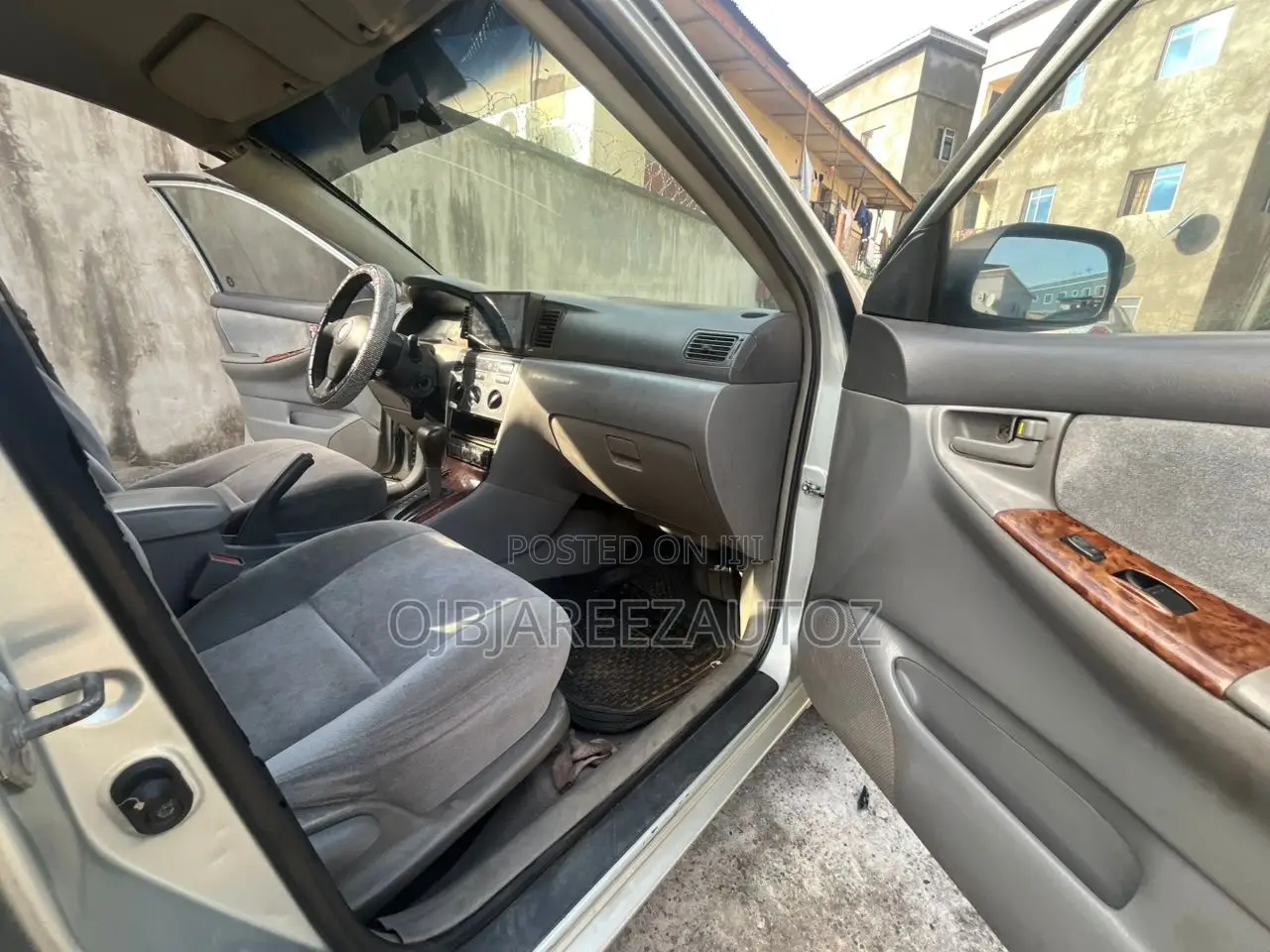 Toyota Corolla LE 2004 Silver