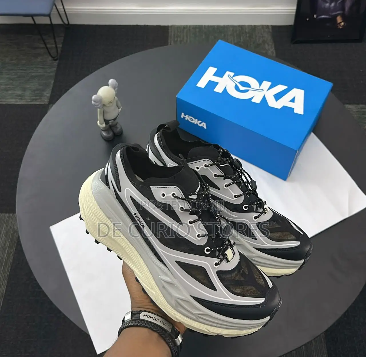 Hoka - Sneakers
