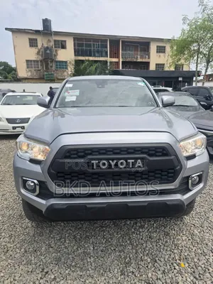 Toyota Tacoma 2020 Silver