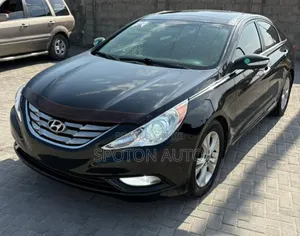 Hyundai Sonata Limited Sedan FWD (2.4L 4cyl 6A) 2012 Black