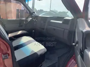 Volkswagen Transporter 2005 Red