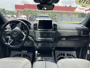 Mercedes-Benz GLE-Class 2017 White