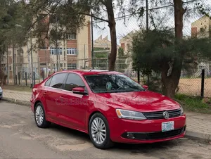 Volkswagen Passat 2011 Red