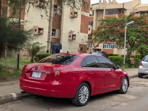 Volkswagen Passat 2011 Red