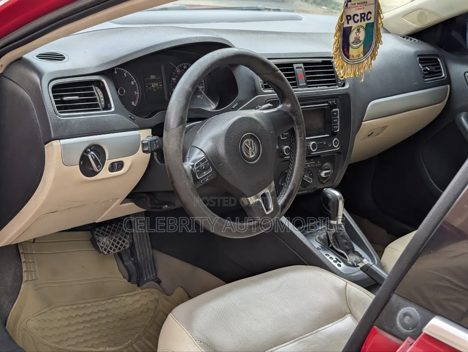 Volkswagen Passat 2011 Red