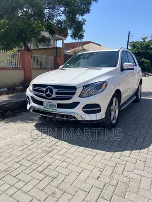 Mercedes-Benz GLE-Class 2017 White