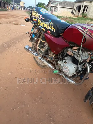 Bajaj Boxer 2010 Red