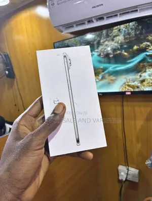 New Apple iPhone Air 256 GB White