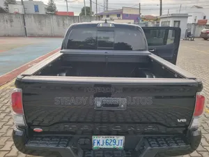 Toyota Tacoma TRD Sport Double Cab 5' Bed V6 AT 2023 Black