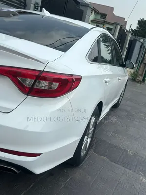 Hyundai Sonata Limited 4dr Sedan (2.4L 4cyl 6A) 2015 White