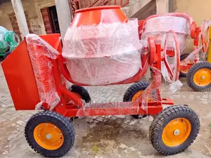 Concrete Mixer Mounted on a Heavy-Duty Four-Wheel 400l