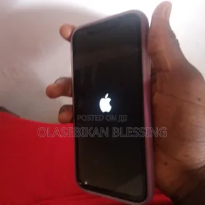 Apple iPhone XR 128 GB Red