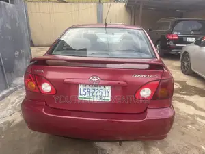 Toyota Corolla LE 2004 Red