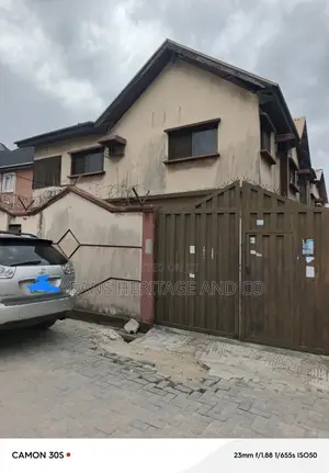 4bdrm Duplex in Gbagada for sale