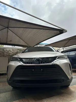 Toyota Venza LE 2021 Silver