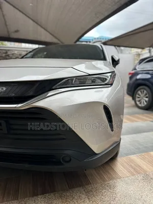 Toyota Venza LE 2021 Silver