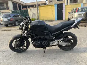 Yamaha 2011 Black