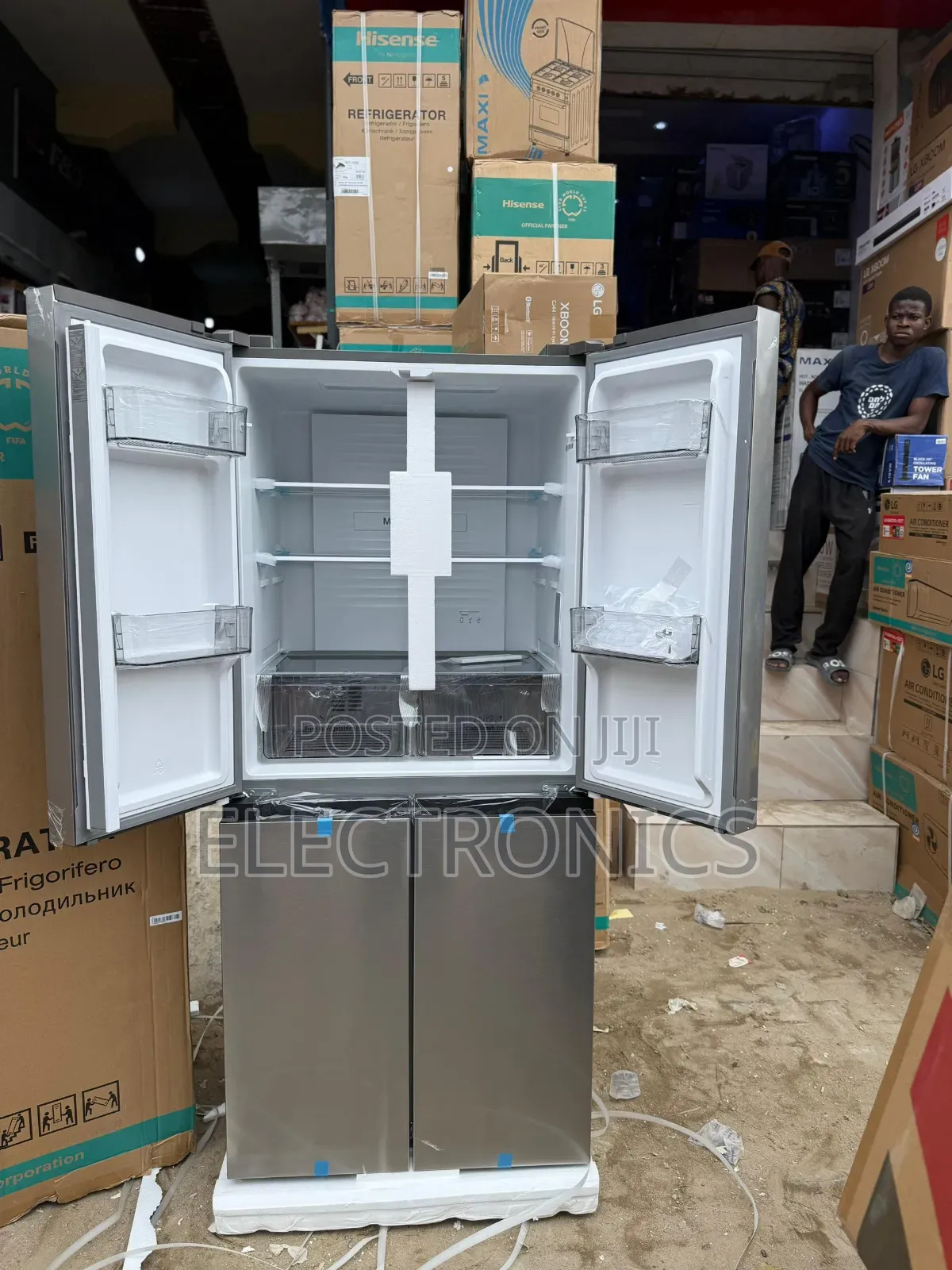 Hisense Refrigerator Fridge and Freezer 54ws