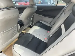 Toyota Camry LE 4dr Sedan (2.5L 4cyl 6A) 2013 Gray