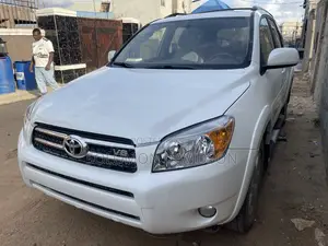 Toyota RAV4 Limited V6 2008 White