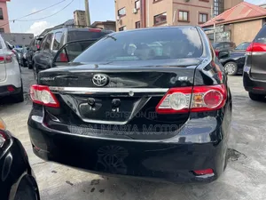 Toyota Corolla LE 4dr Sedan (1.8L 4cyl 4A) 2012 Black