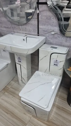 Rockford Water Closet