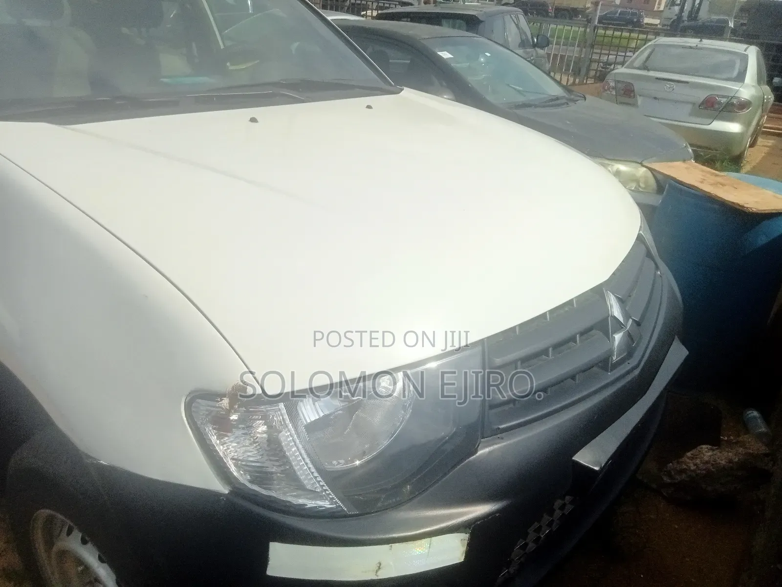 Mitsubishi L200 2012 Gold