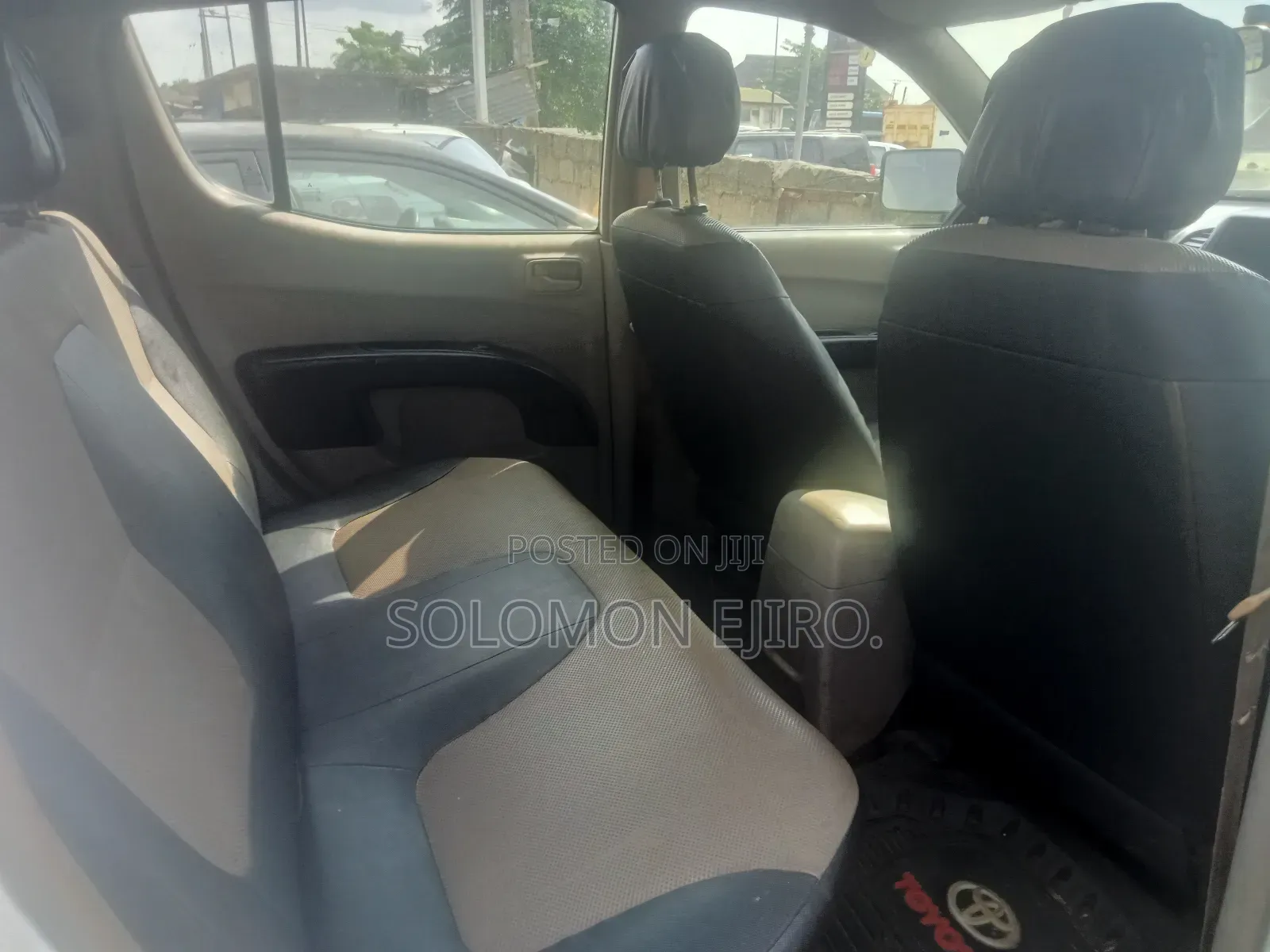 Mitsubishi L200 2012 Gold