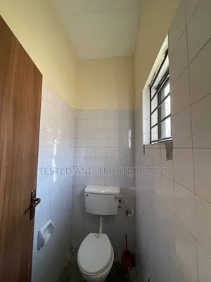 Mini Flat in Ikota Villa for rent