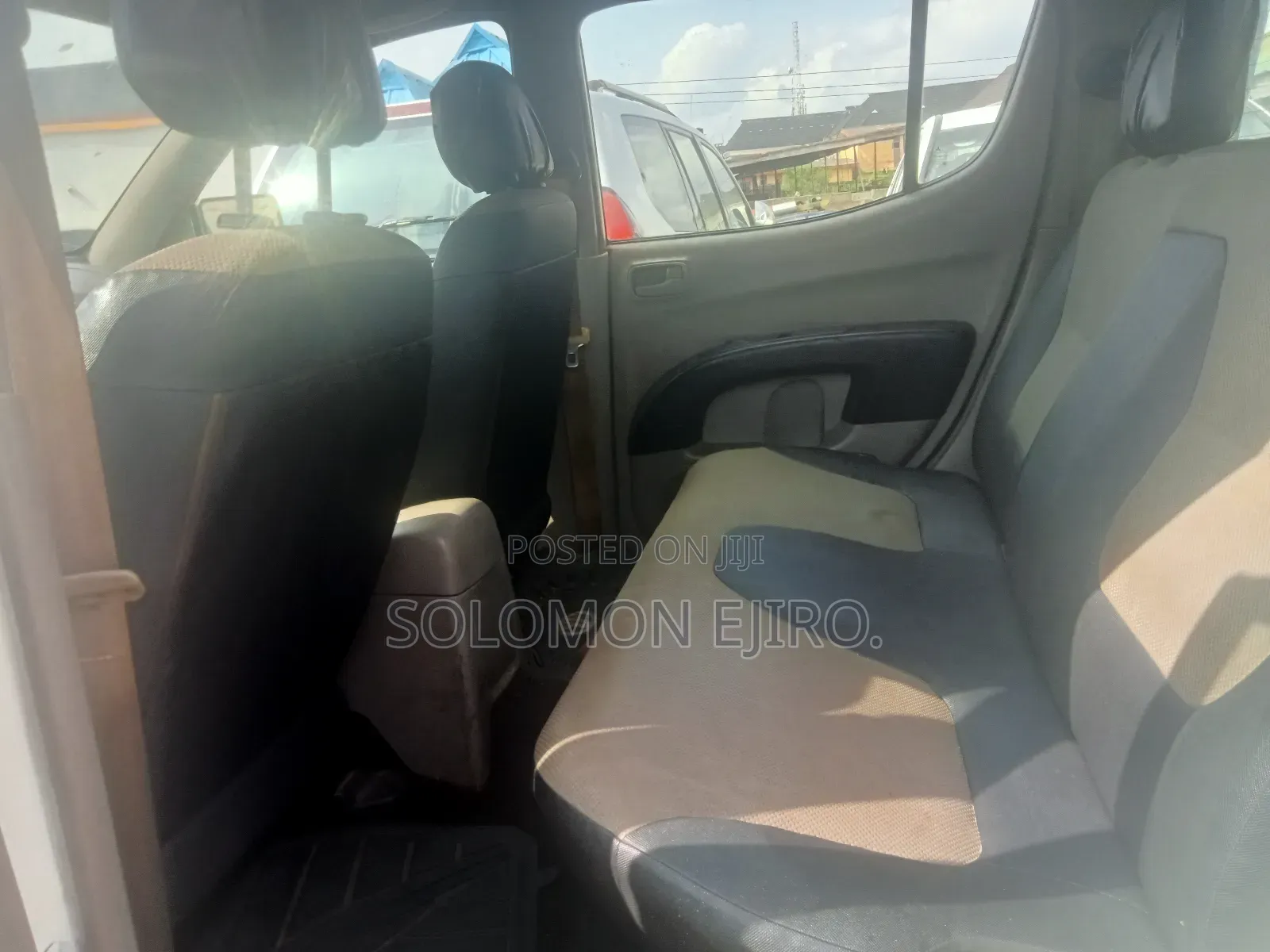 Mitsubishi L200 2012 Gold