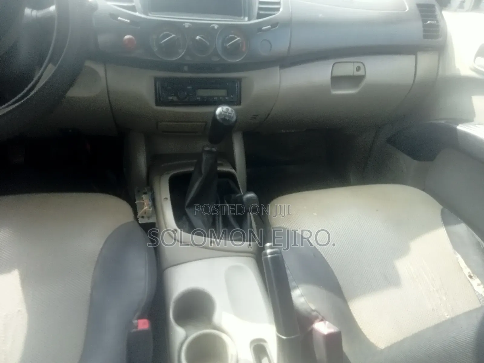 Mitsubishi L200 2012 Gold