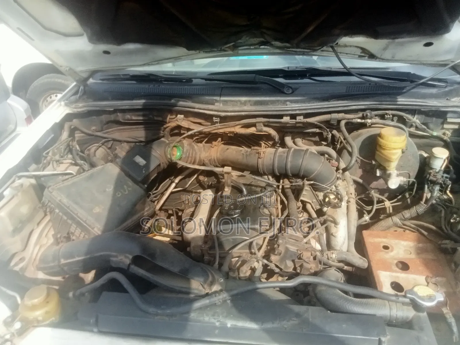 Mitsubishi L200 2012 Gold