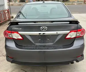 Toyota Corolla S Special Edition 4dr Sedan (1.8L 4cyl 4A) 2013 Gray