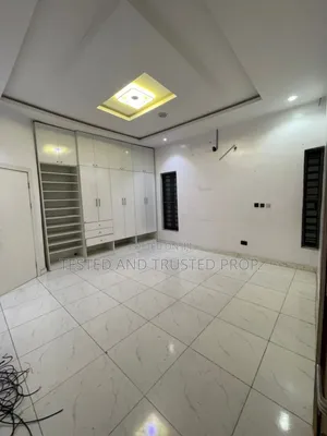 Studio Apartment in Ikota for rent