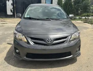 Toyota Corolla 2013 Gray