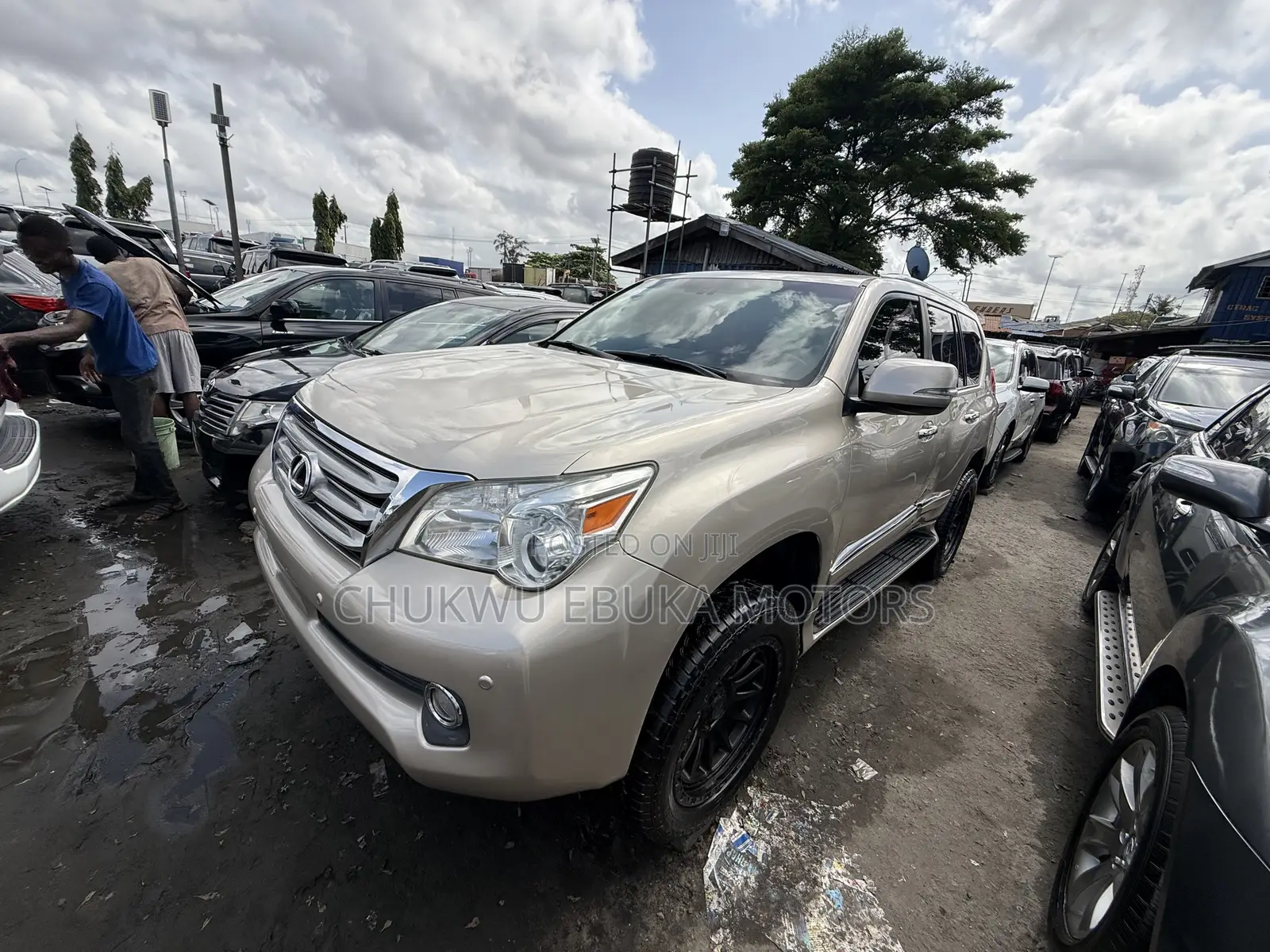 Lexus GX 460 2012 Gold