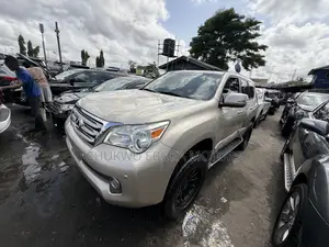 Lexus GX 460 2012 Gold