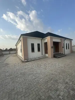 3bdrm Bungalow in Dakwo District for sale