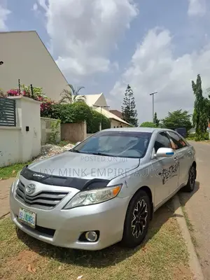 Toyota Camry 2010 Silver