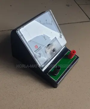 Voltmeter (Analog)