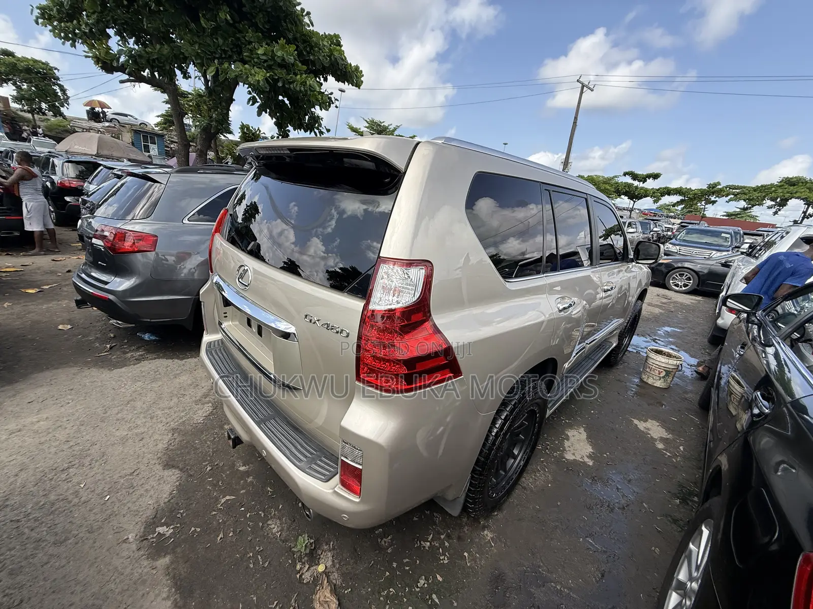 Lexus GX 460 2012 Gold