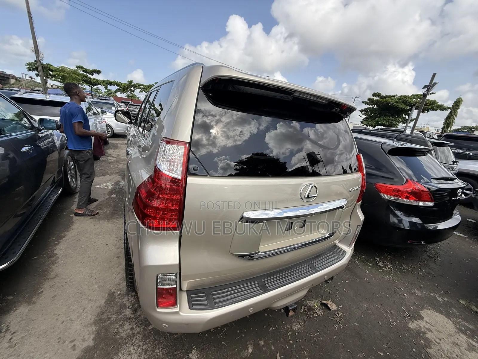 Lexus GX 460 2012 Gold