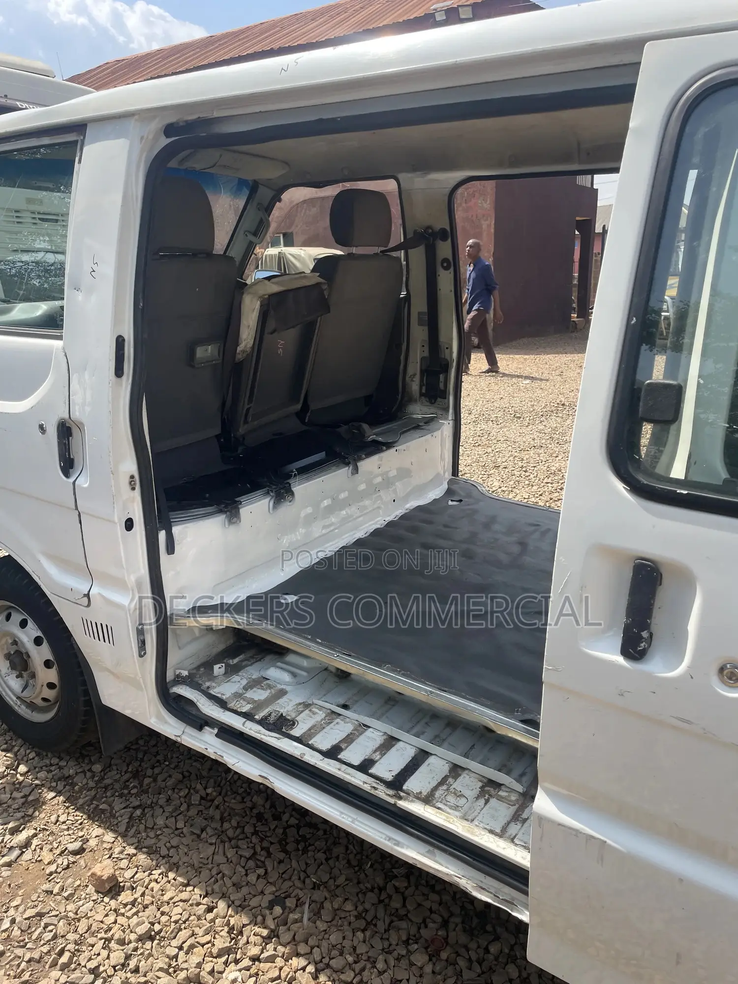 Nissan Vanette 2002 White