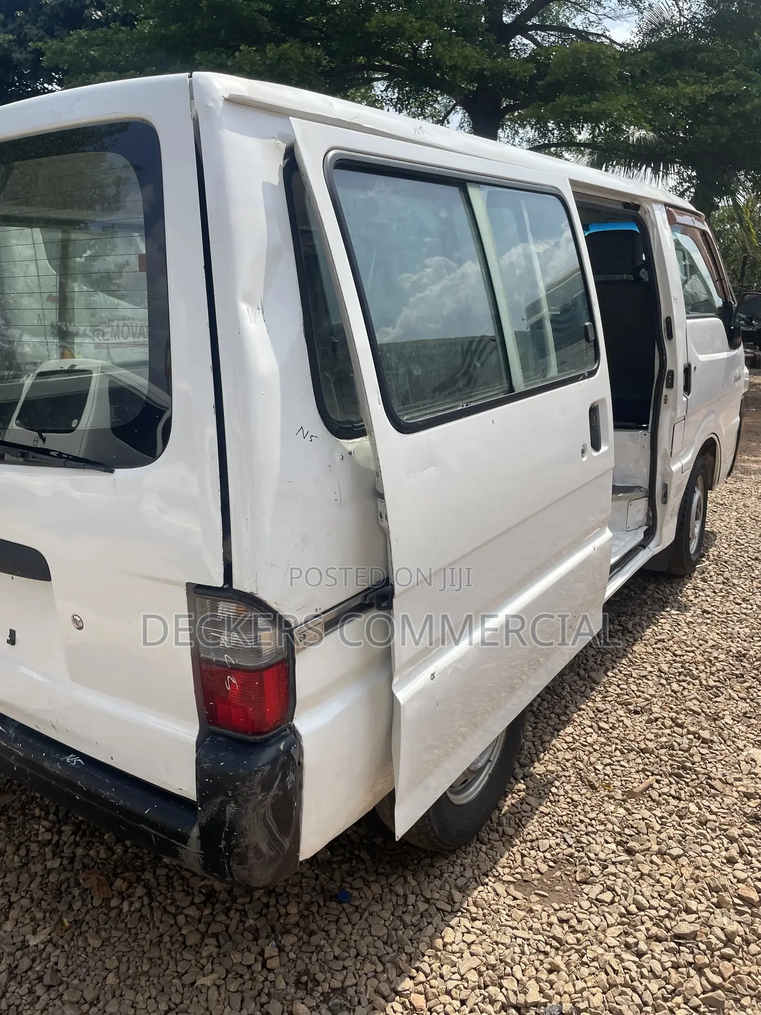 Nissan Vanette 2002 White